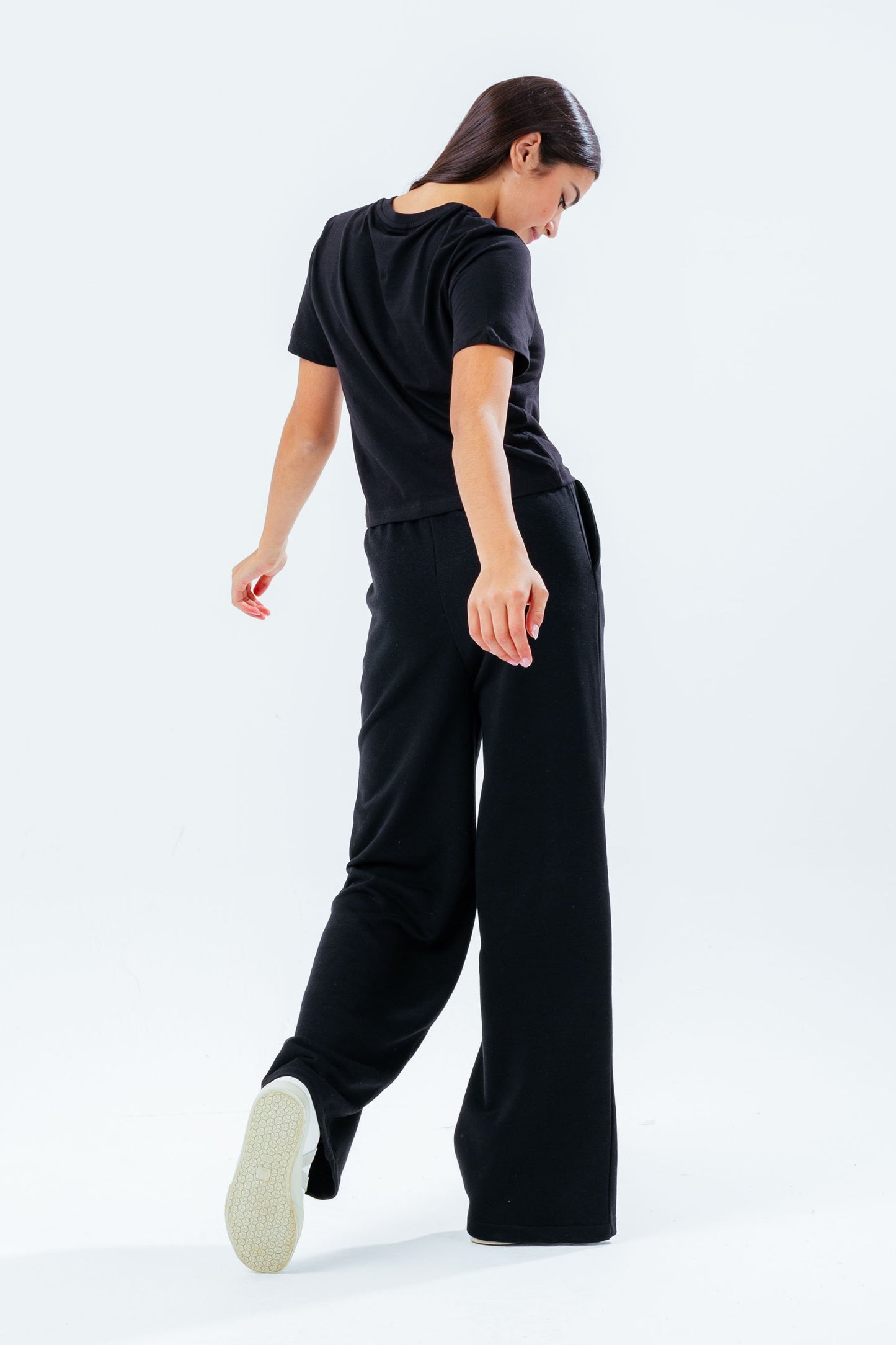 HYPE GIRLS BLACK SCRIPT CROP T-SHIRT