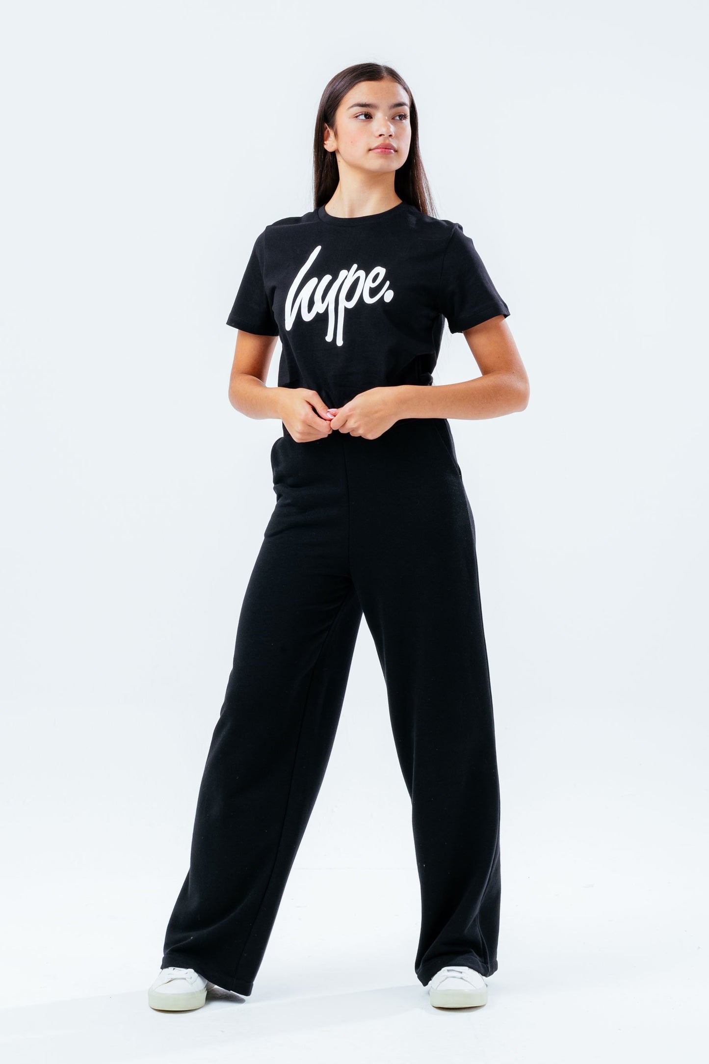 HYPE GIRLS BLACK SCRIPT CROP T-SHIRT