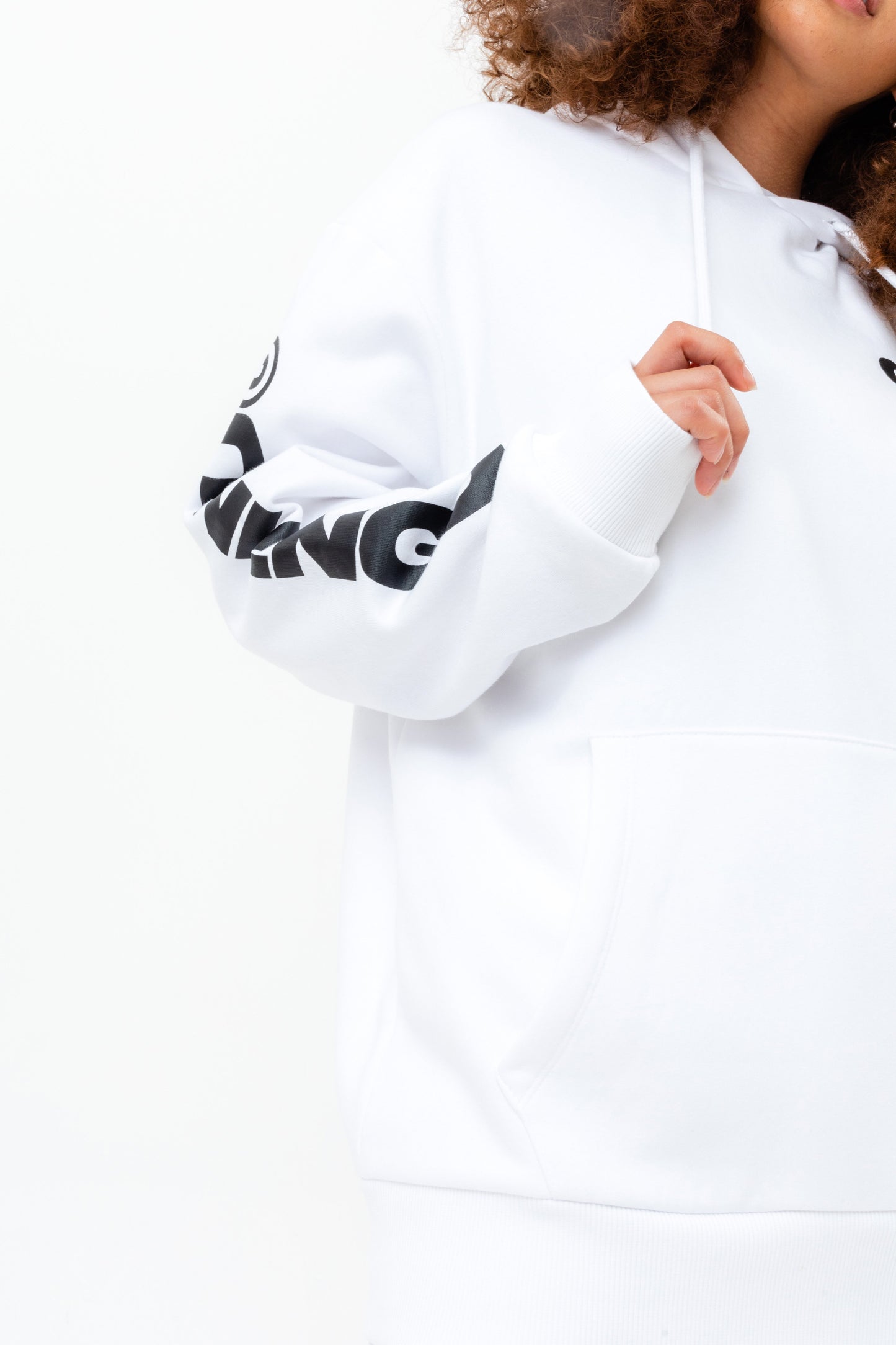 CONTINU8 WHITE OVERSIZED HOODIE