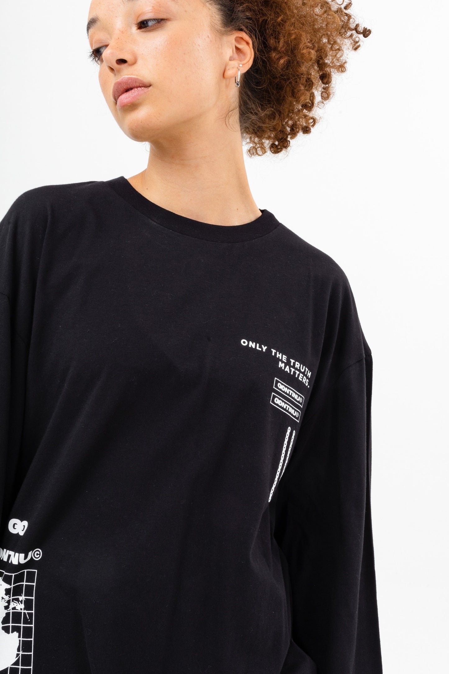 CONTINU8 BLACK PRINT LONG SLEEVE T-SHIRT