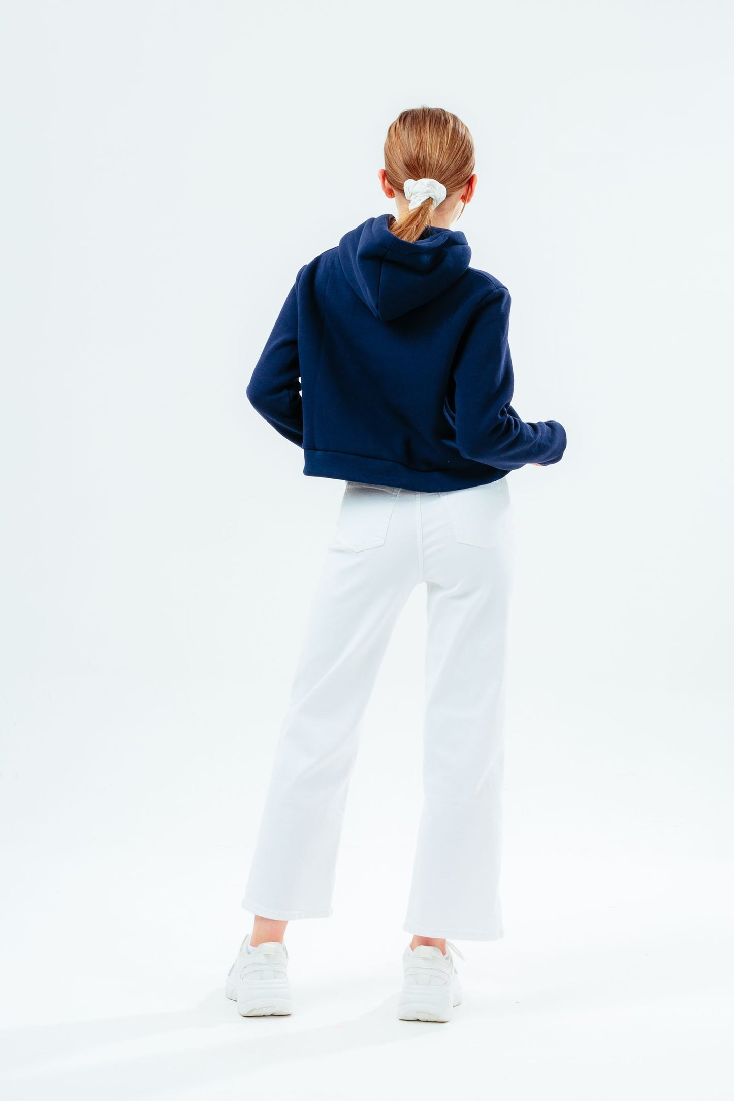 HYPE GIRLS NAVY SCRIPT KIDS CROP HOODIE