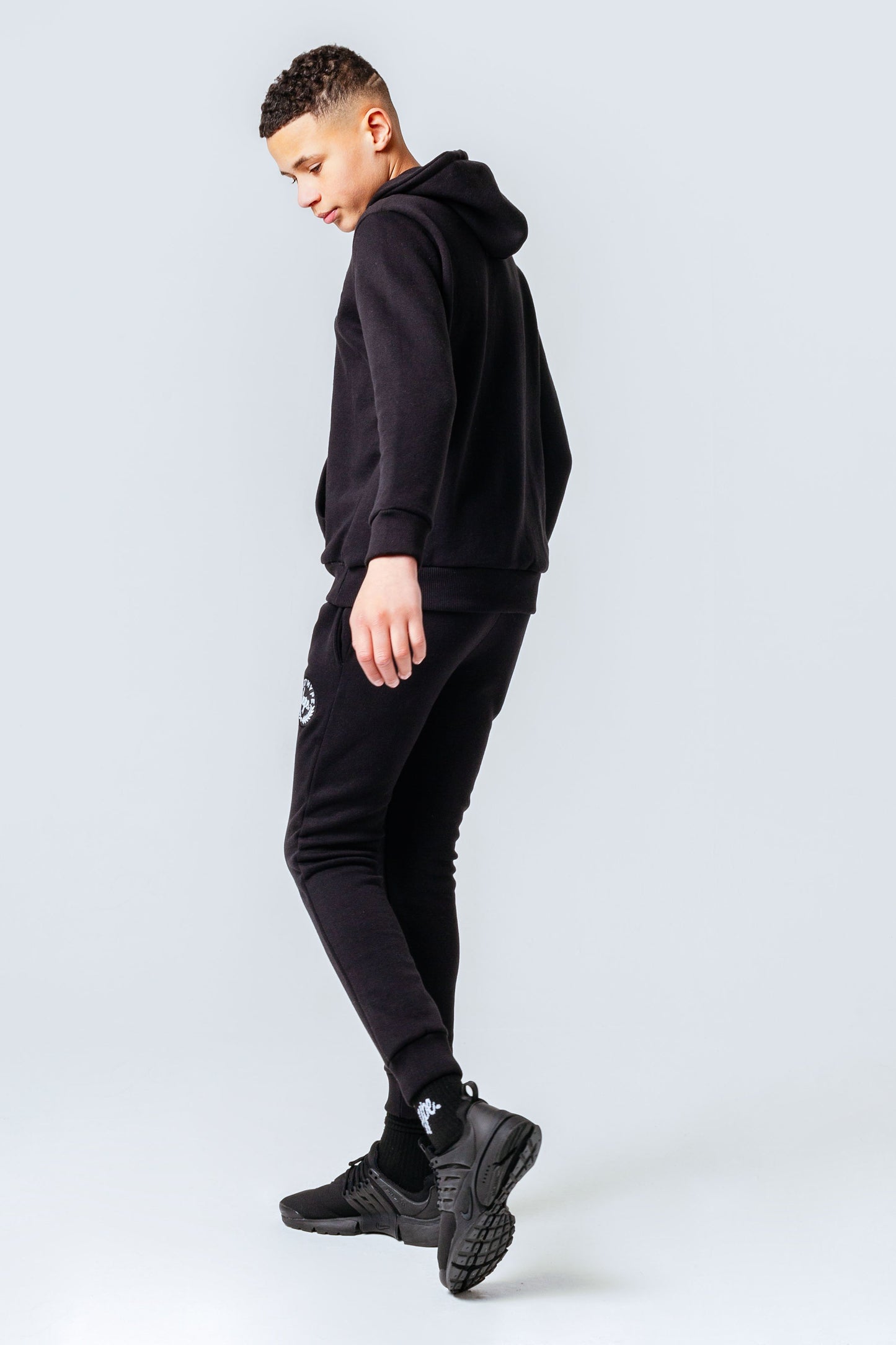 HYPE BLACK CREST KIDS TRACKSUIT