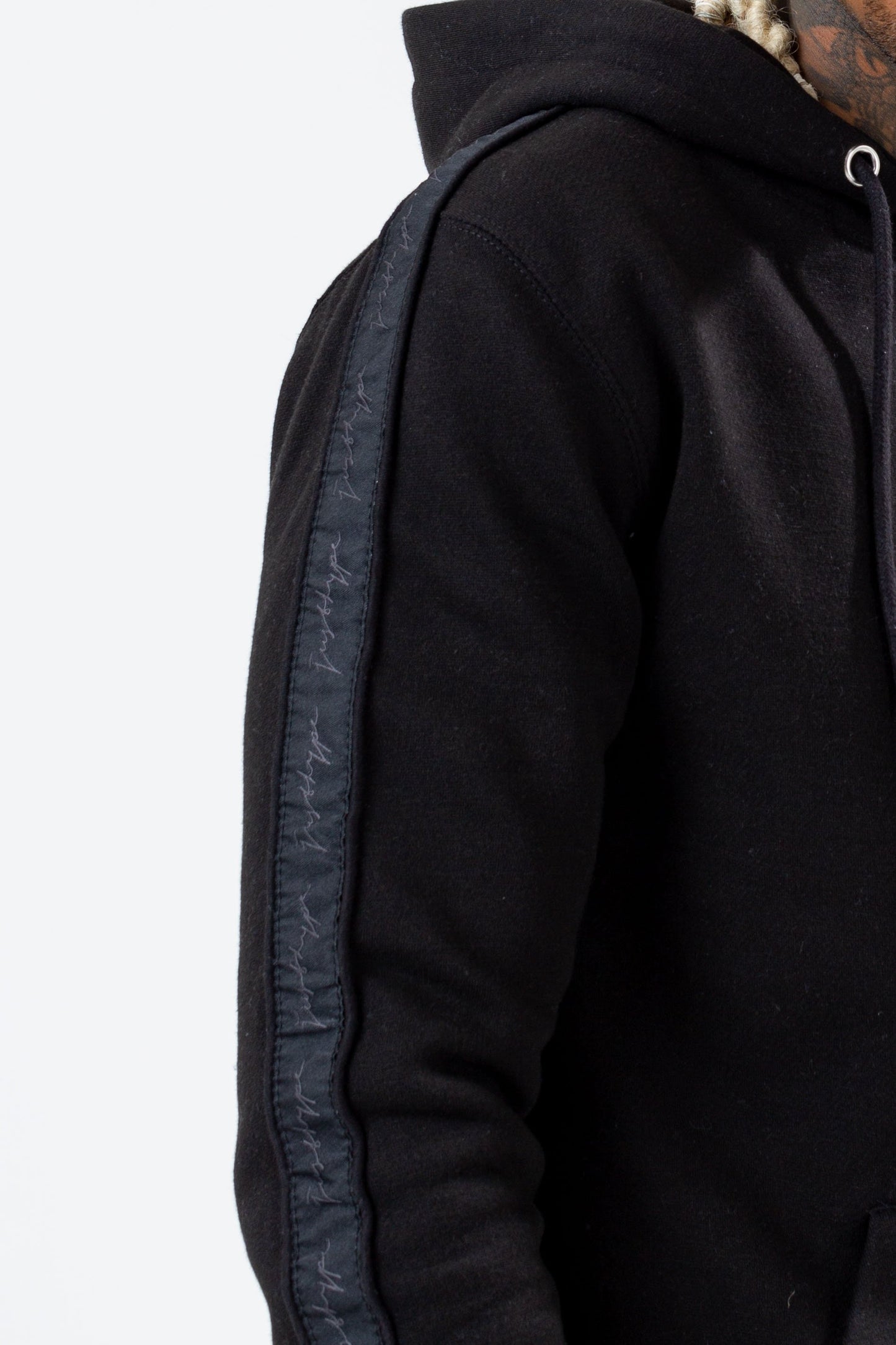 HYPE BLACK TONAL TAPE SCRIBBLE LOGO MEN'S PULLOVER HOODIE