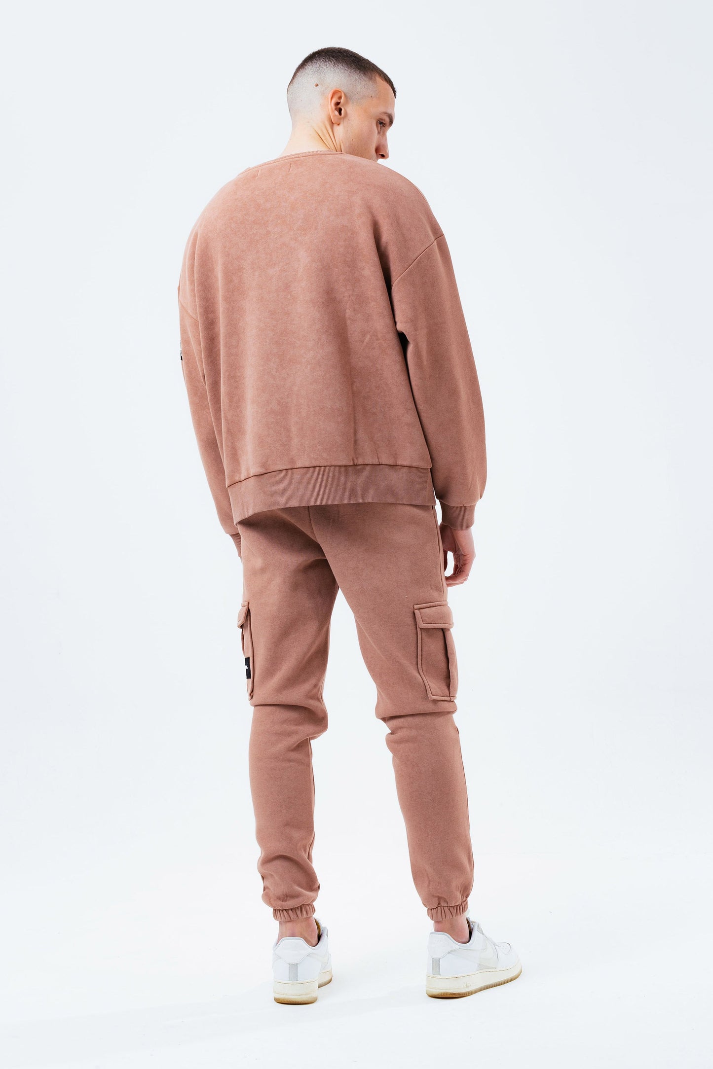 HYPE BRICK VINTAGE MEN'S OVERSIZED CREW NECK