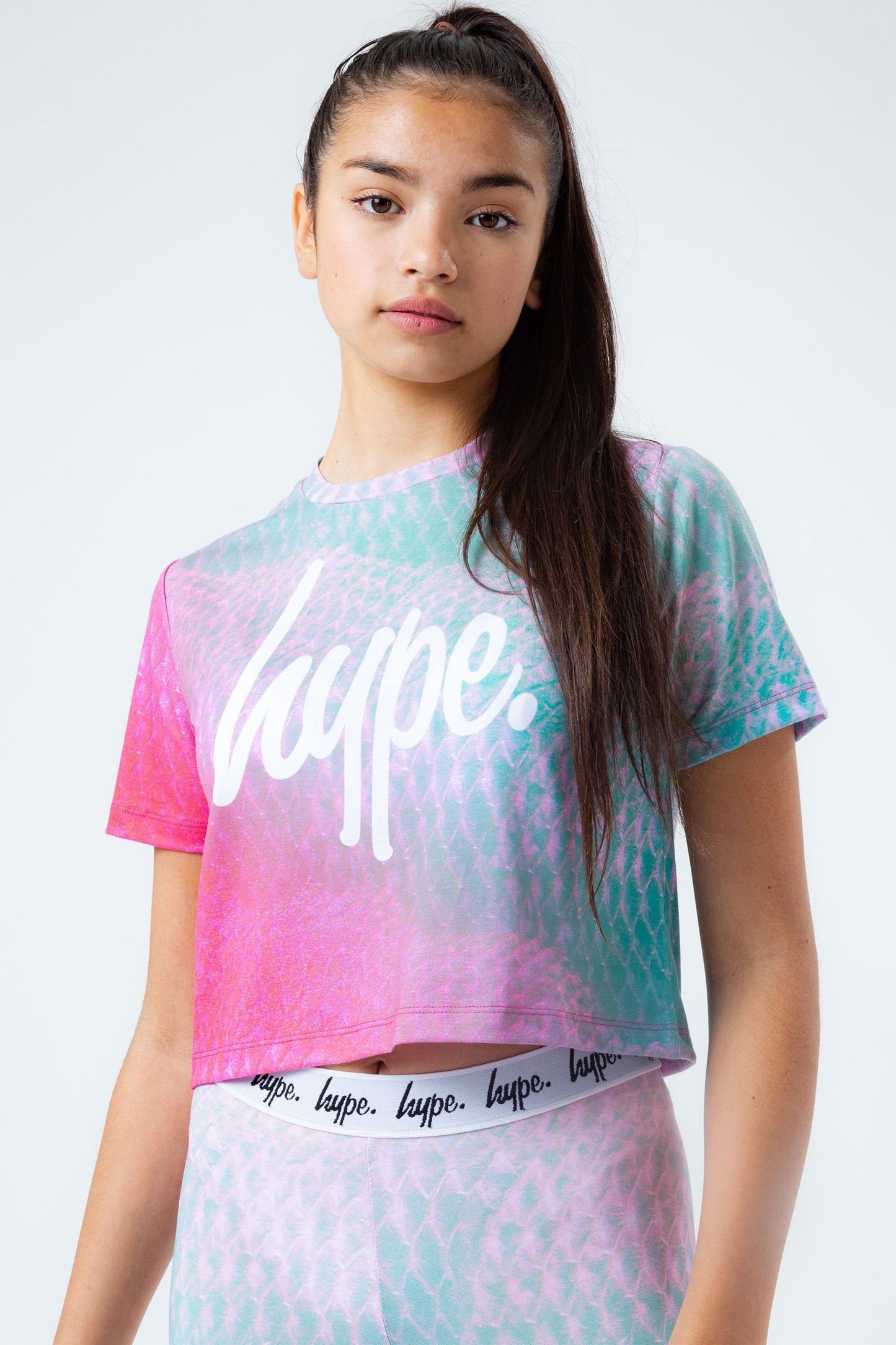 HYPE CORAL SNAKE KIDS CROP T-SHIRT